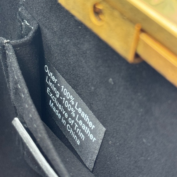 🆕 LULU GUINNESS 🧿 Karlie Leather Striped Clutch with Lip Closure, Black/White - Picture 11 of 12